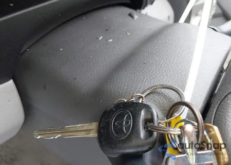 2010 Toyota Camry z USA, uszkodzony, nr VIN 4T1BF3EK3AU538457